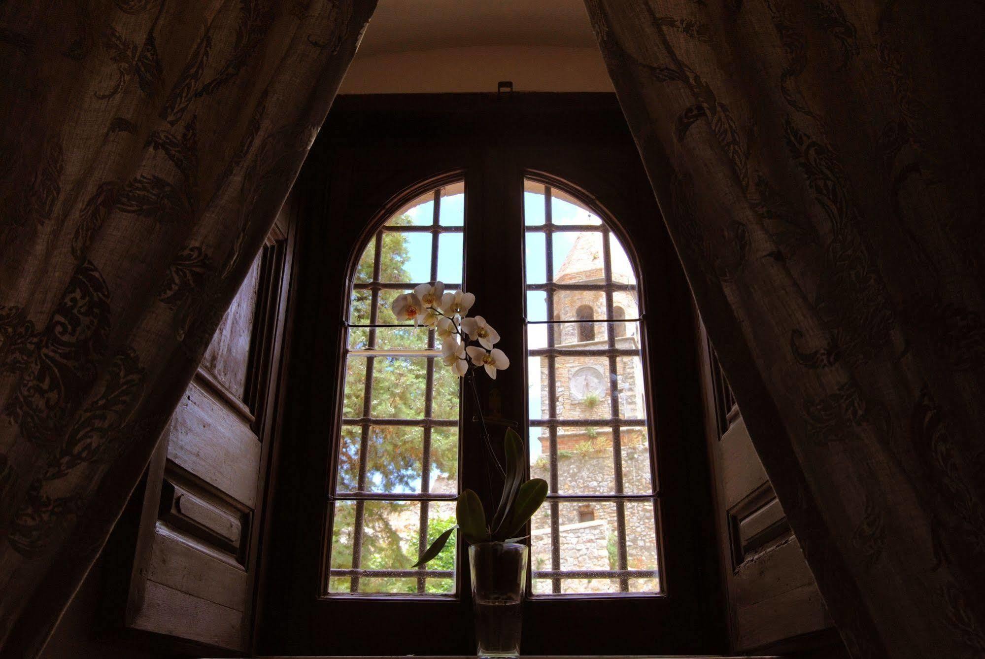 ホテル Residenza Ducale Bovino エクステリア 写真